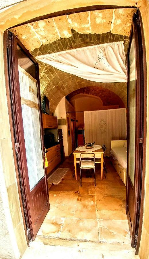 Rubini'S House Hotel Giovinazzo Buitenkant foto